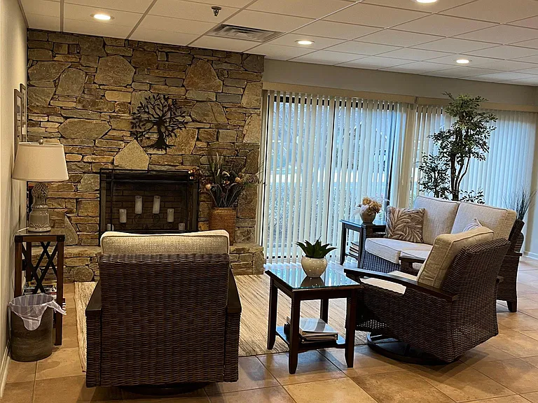 Downstairs sitting area to chat with neighbor friends.