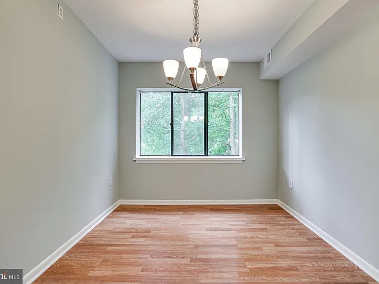 2210 Springwood Dr #207 — Photo 11