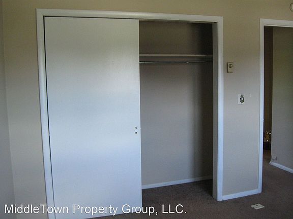 4th image of 603 N Dicks St APT 4