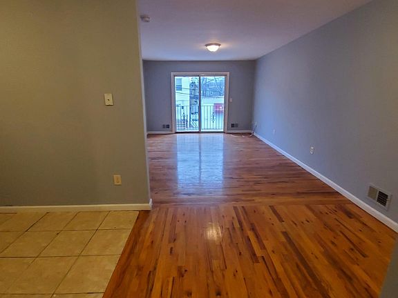 3rd image of 16 Sunset Ave #1L