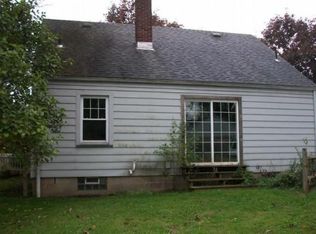 324 Prescott St, Hubbard, OH 44425