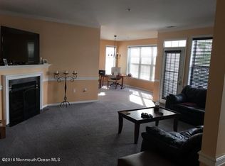 646 Saint Andrews Pl, Englishtown, NJ 07726