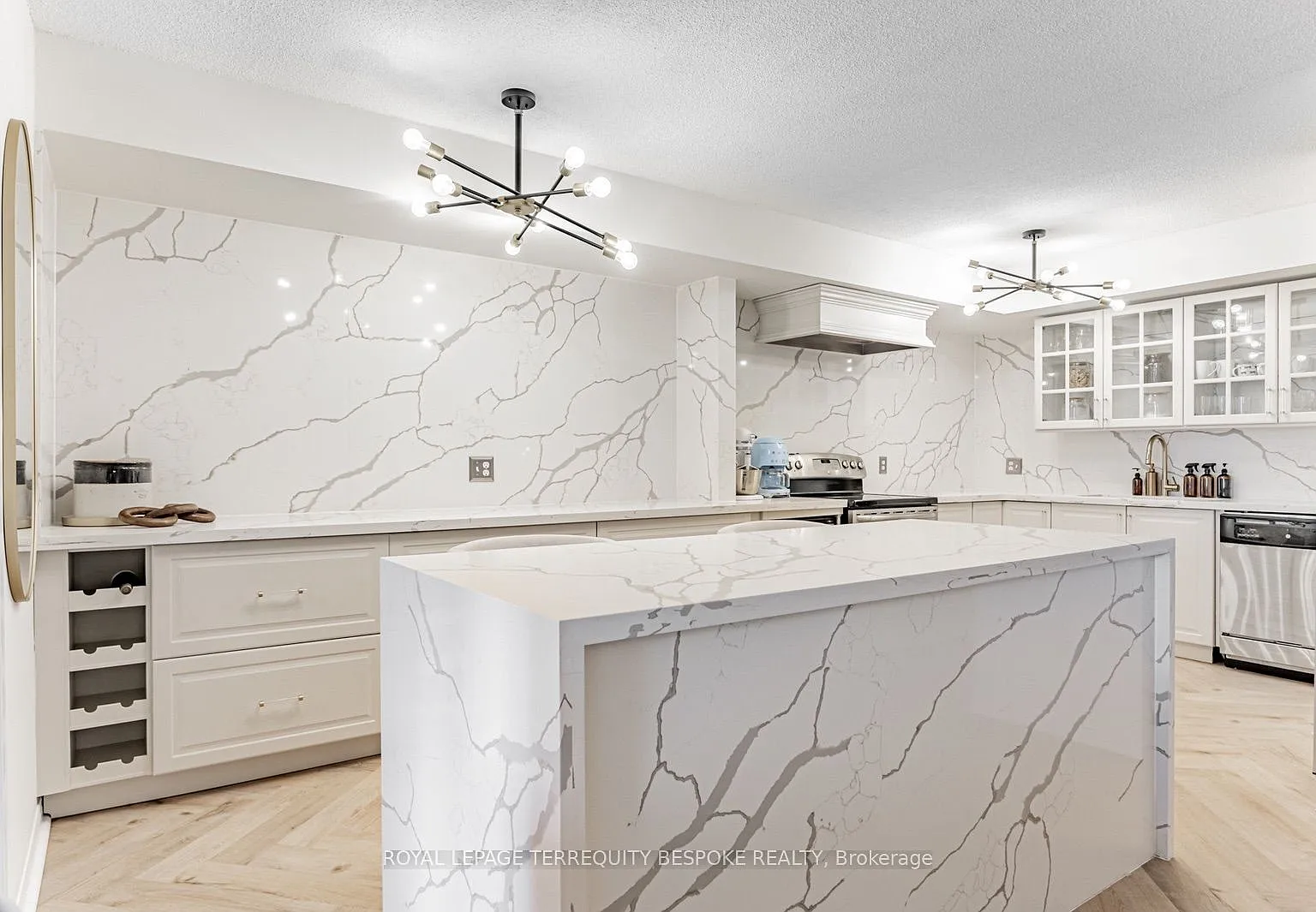 2 bed, $2,950 — Photo 4