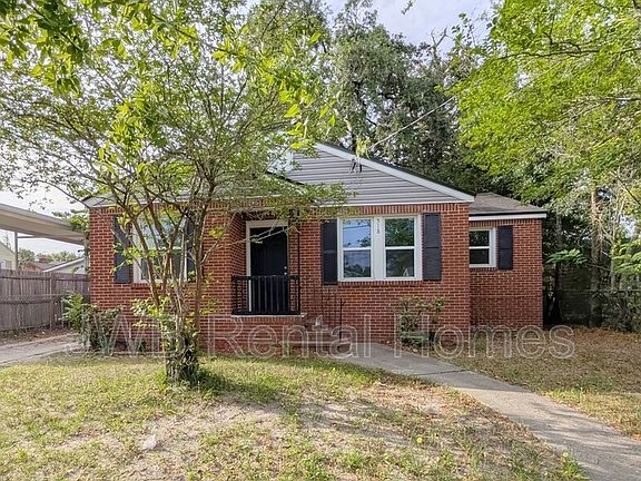 2nd image of 518 Chestnut Dr