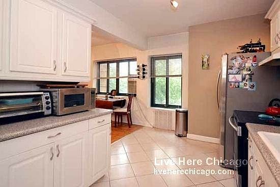 3rd image of 5048 N Marine Dr #6D