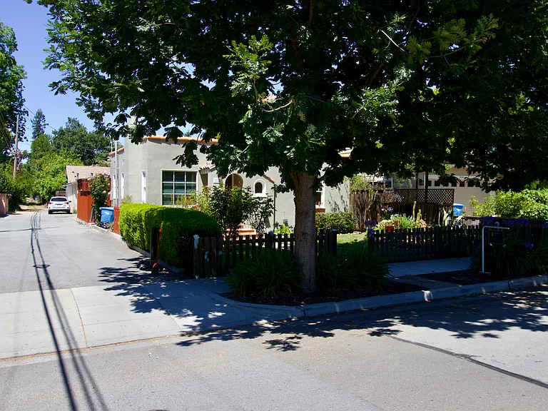 212 Gilbert Ave — Photo 27