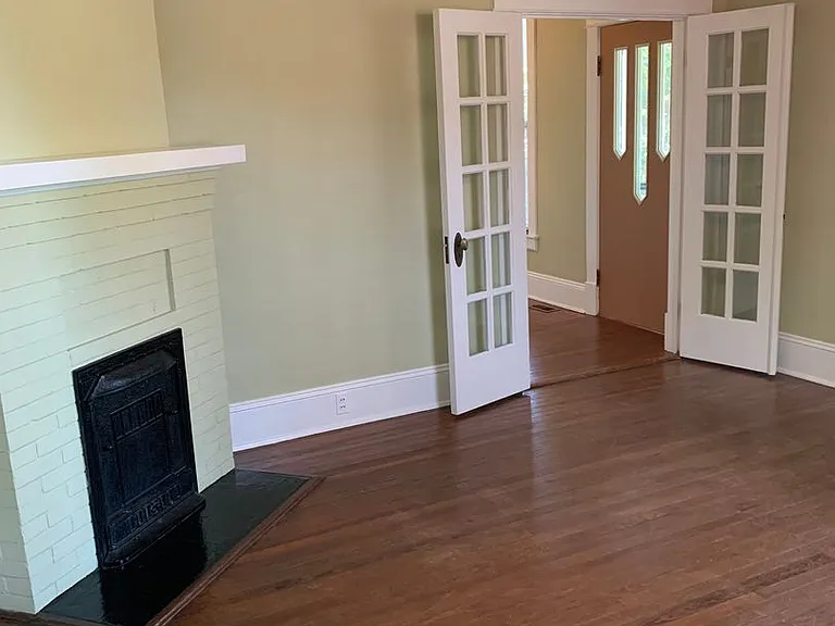 110 N Hilliard St — Photo 5