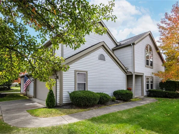403 Windjammer Dr, Columbiana, OH 44408