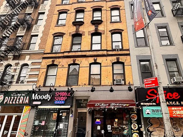 926 Amsterdam Ave Frnt 1, New York, NY 10025
