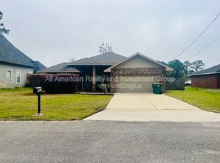 518 Lakeview St, Mary Esther, FL 32569