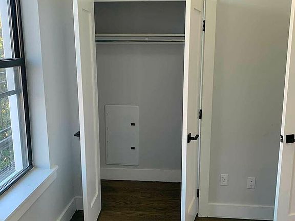 4th image of 355 Marion St #3R