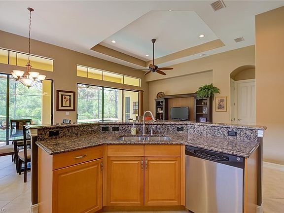 5th image of 8271 Provencia Ct
