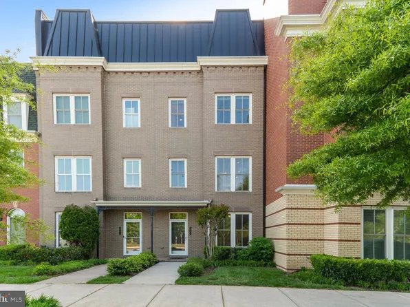 2204 Potomac Ave, Alexandria, VA 22301