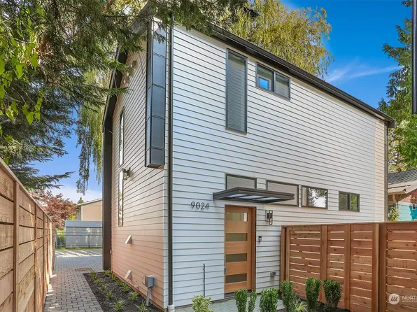 9024 4th Avenue NW, Seattle, WA 98117