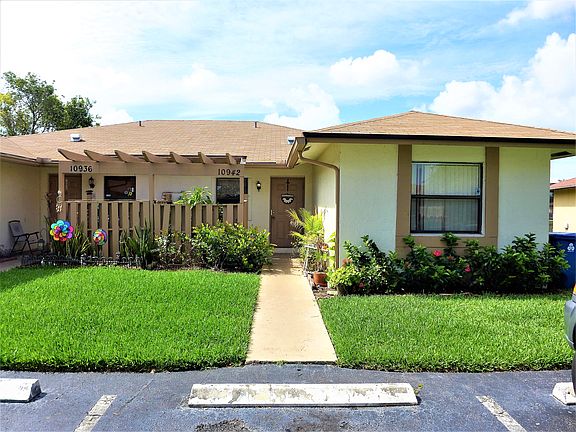 2nd image of 10942 NW 30th Pl