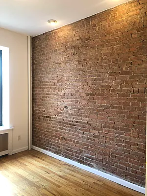 Rented by CitySites Real Estate Group | media 40