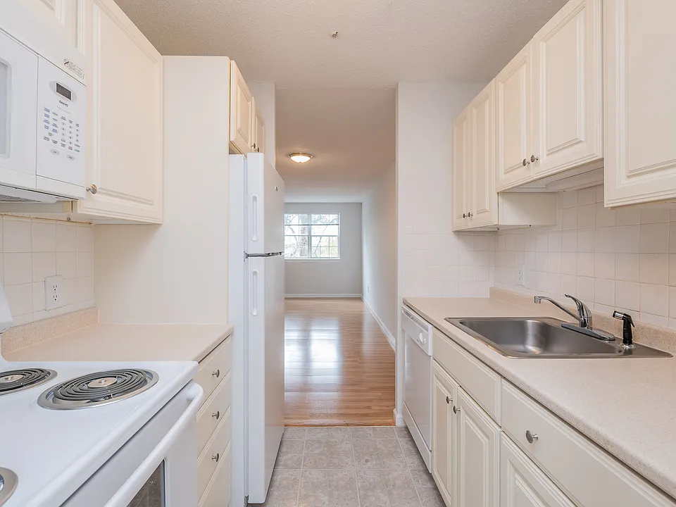 160-162 Summer St #26