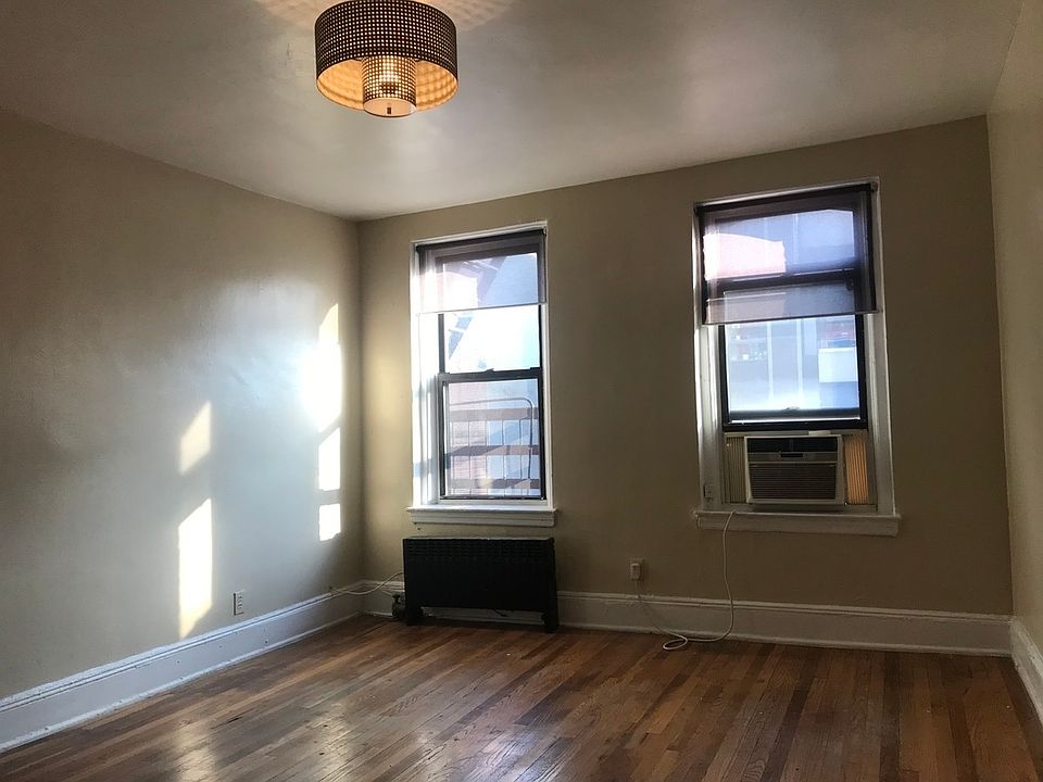 1st image of 531 E 5th St APT 3A
