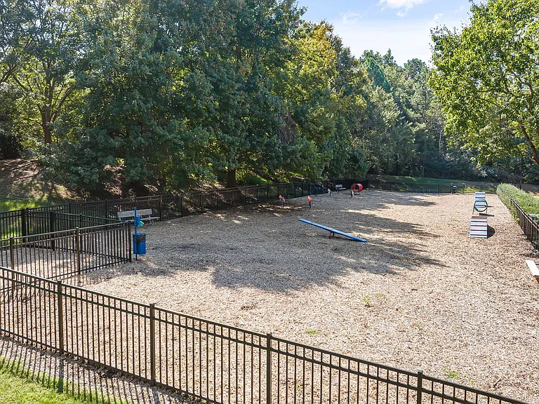 Large Off Leash Dog Park