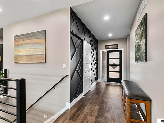 2nd image of 6056 Las Verdes Ln