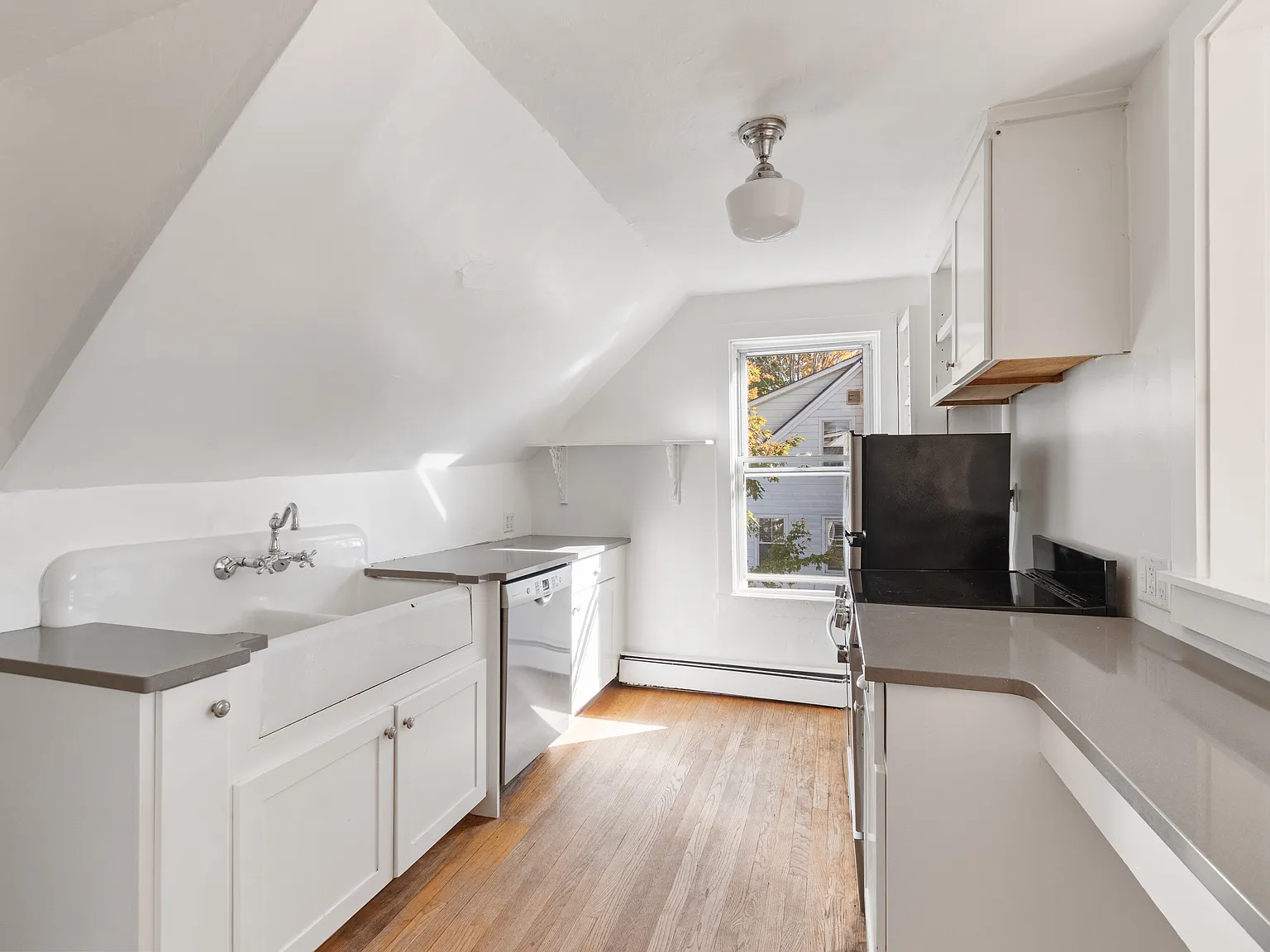Studio, $1,750 — Photo 4