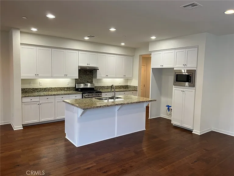 236 Borrego Dr — Photo 4