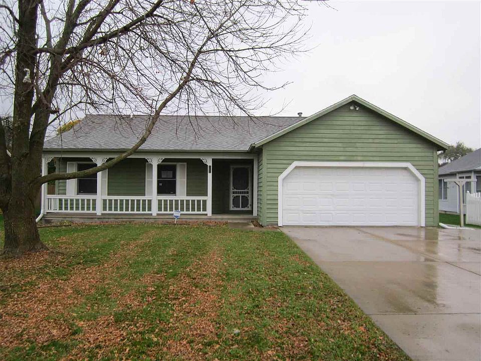 1st image of 305 N Maude Dr E