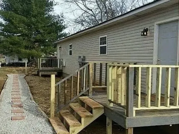 111 Creamery St, McMinnville, TN 37110