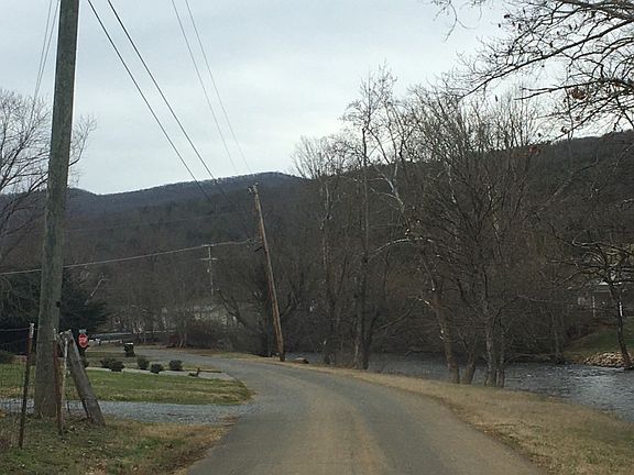 5th image of 115 Creekside Dr
