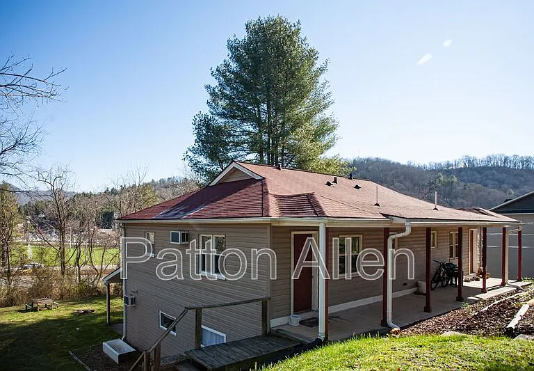 180 Stadium View Dr #Y — Photo 1