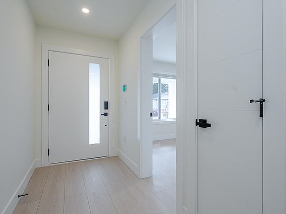 2nd image of 10063 127b St #101