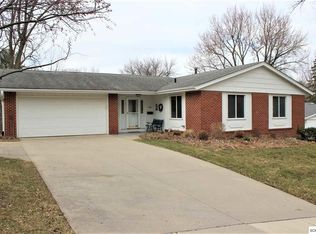 729 Alpine Dr, Iowa City, IA