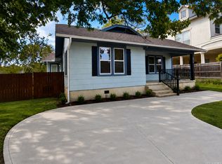624 S AUSTIN ST, Seguin, TX 78155