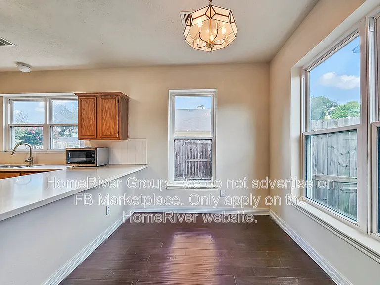 9343 Starfire Ln — Photo 7