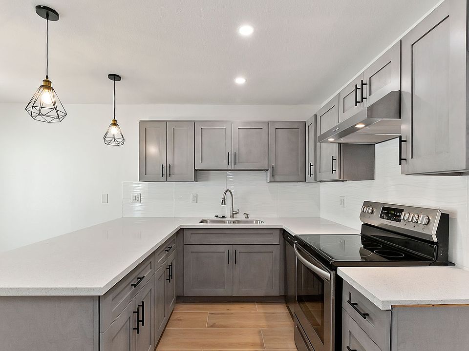 1st image of 73525 Shadow Mountain Dr Unit 4