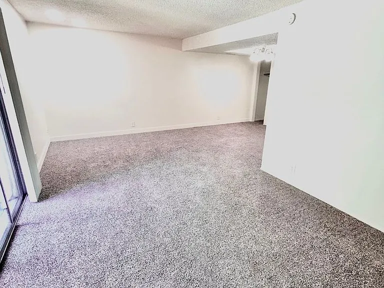 Foothill Terrace — Photo 92