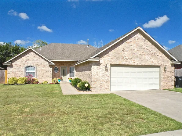 4309 Katie Ridge Dr, Moore, OK 73160