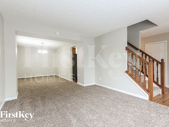 2nd image of 5254 Calabasas Dr