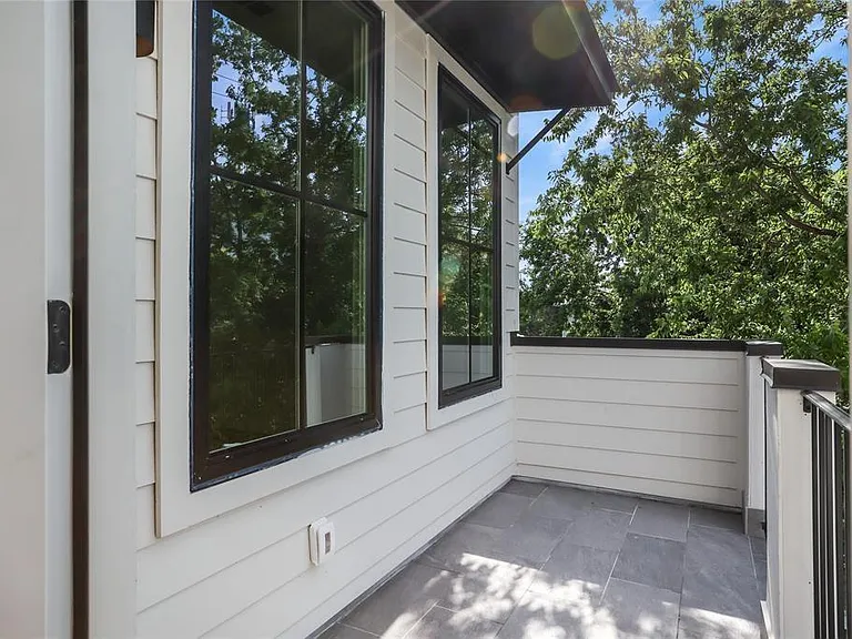 1112 Dart St — Photo 13