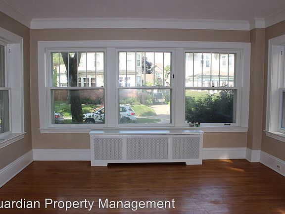 4th image of 2407 Girard Ave S APT 2