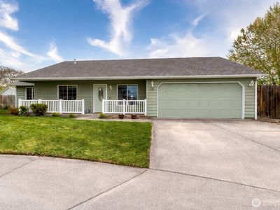 332 NE Redwood Place, College Place, WA, 99324