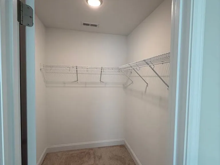 400 Bulrush Ct — Photo 32