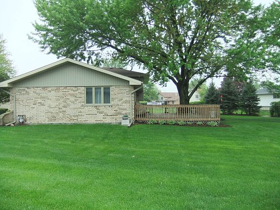 3rd image of 15336 Edgewood Dr