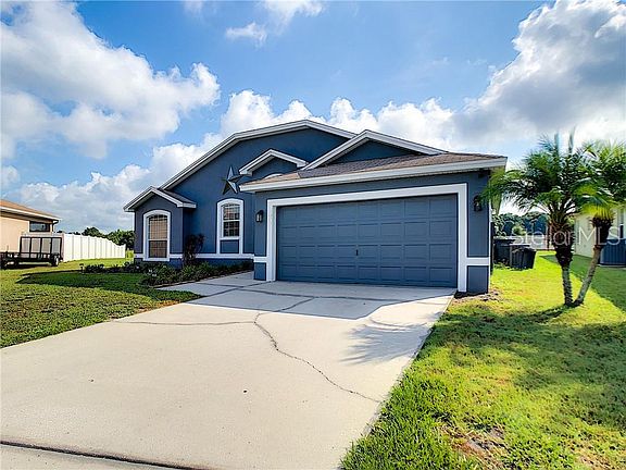 4th image of 7943 Princeton Manor Cir