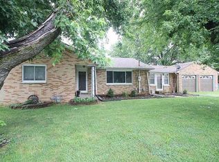831 Circle Dr, Bethalto, IL