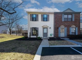 220 Hampshire Ct, Piscataway, NJ 08854