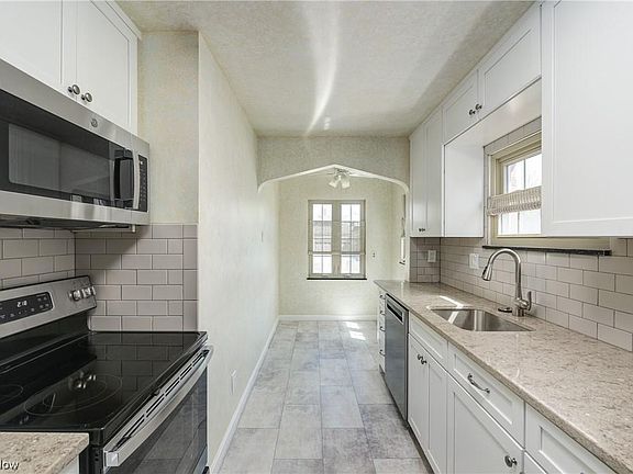 2nd image of 2072 Atkins Ave