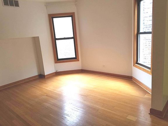 2nd image of 5433 N Glenwood Ave #2