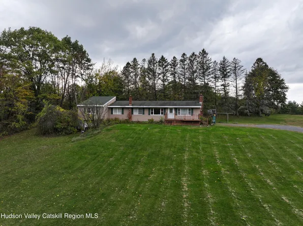 455 Roberts Hill Road, West Coxsackie, NY 12192