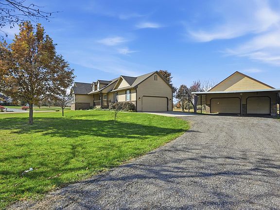 2nd image of 10622 W Bluewater Ct